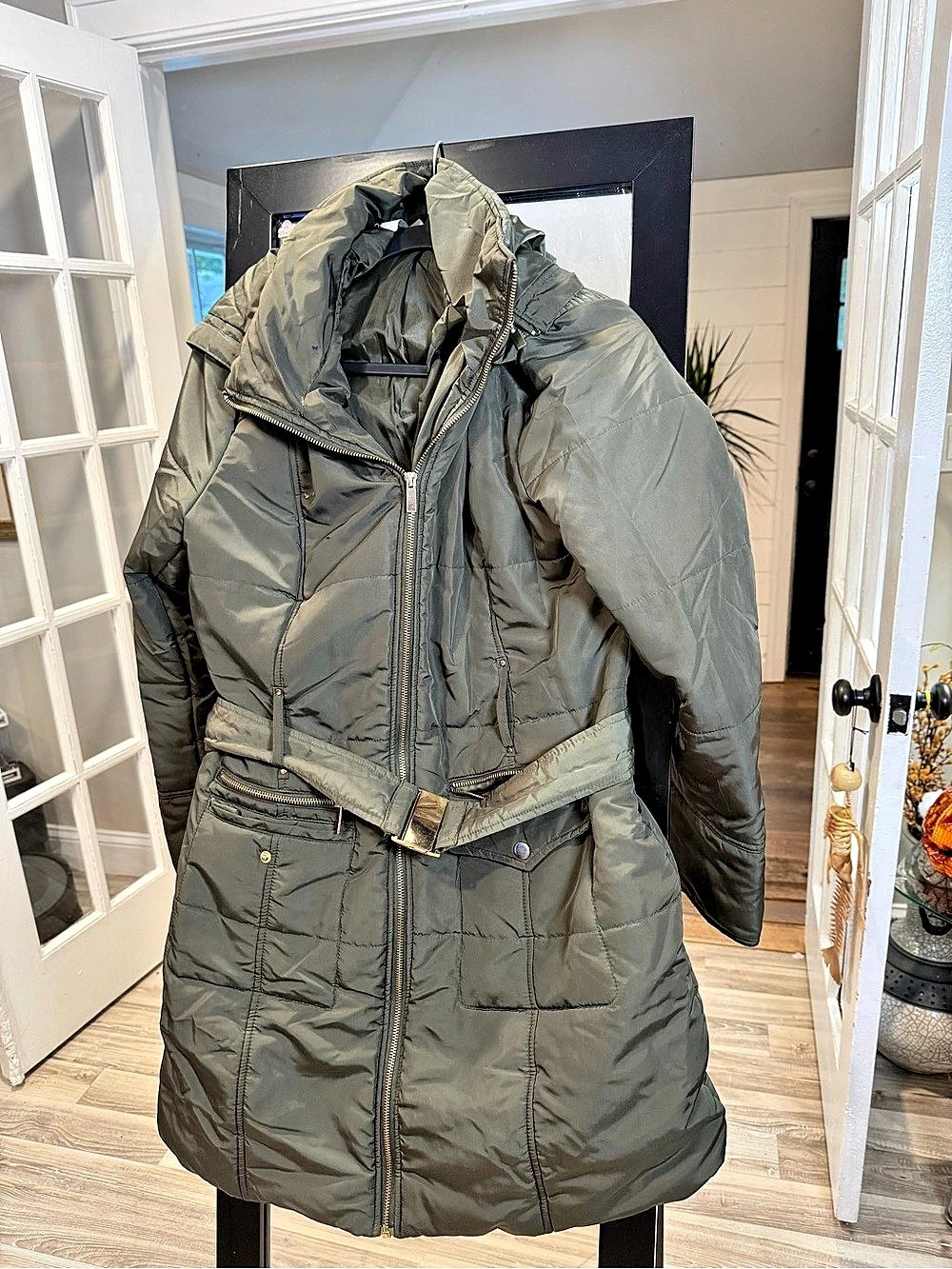 New York & Company Puffer Coat Hooded Green